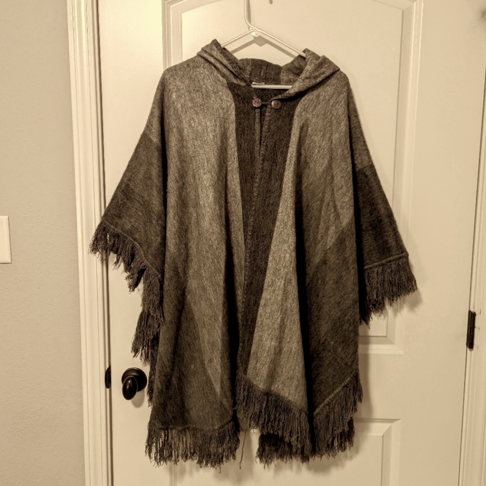 Hooded wool poncho cape - handmade, gray